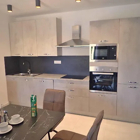 Apartment In - Paklenica Riviera 53734 Seline