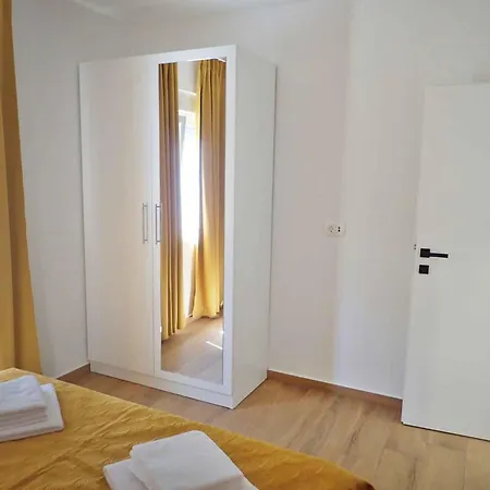 In - Paklenica Riviera 53734